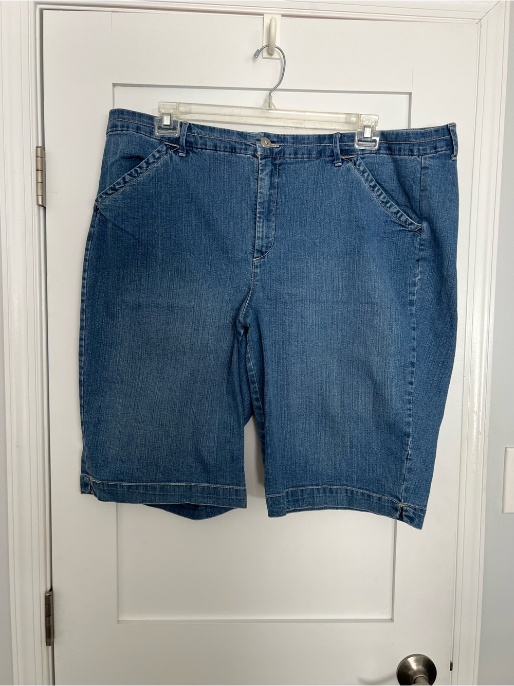 Bandolino Women’s Light Indigo Jean Ivette Bermuda Shorts